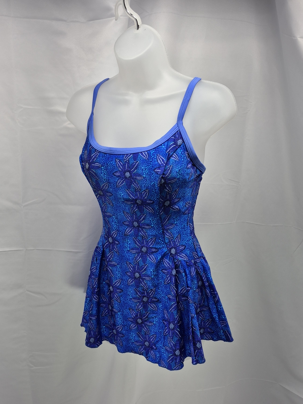 NWOT Speedo One-Piece Swim Dress Blue Purple Floral Size 12 Beach Performance